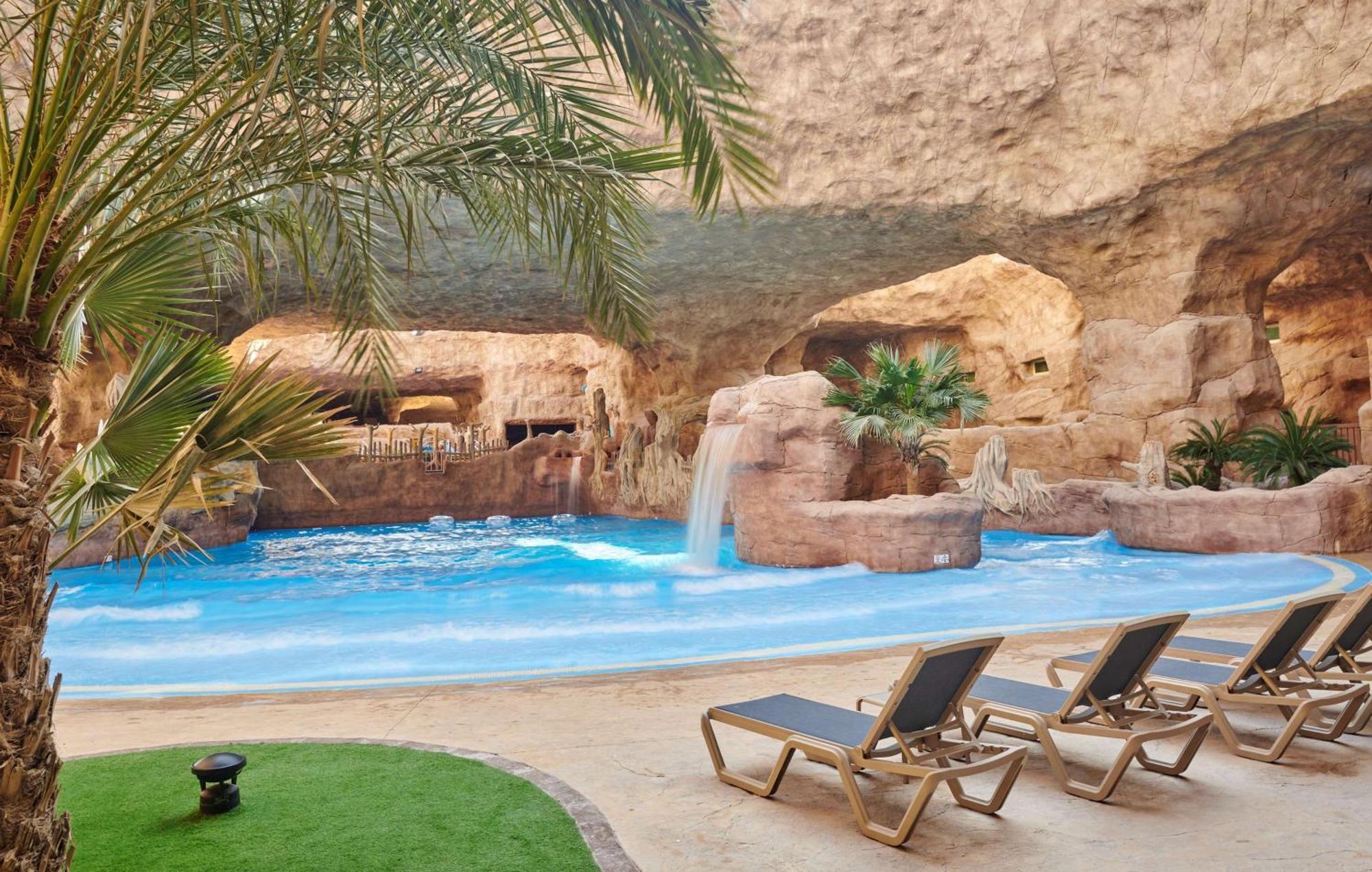 Hilton Salwa And 5*